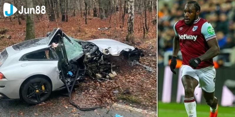 Michail Antonio được cho là đang trải qua thời kỳ khó khăn, bao gồm cả việc chia tay và vụ tai nạn xe nghiêm trọng lần này.